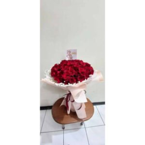 Buket Mawar Artificial 111 Tangkai
