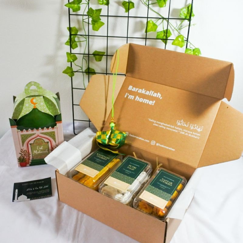 Hampers Lebaran Kue Kering Dan Alat Sholat